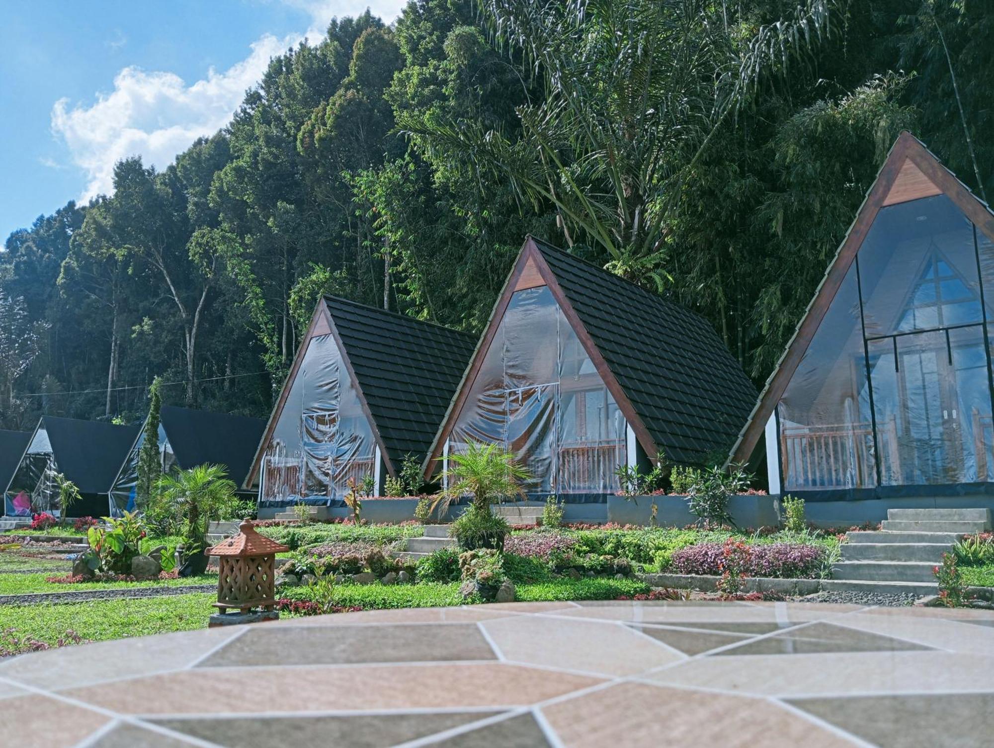 Popitan Garden Campground & Glamping Bedugul Бедугул Екстериор снимка